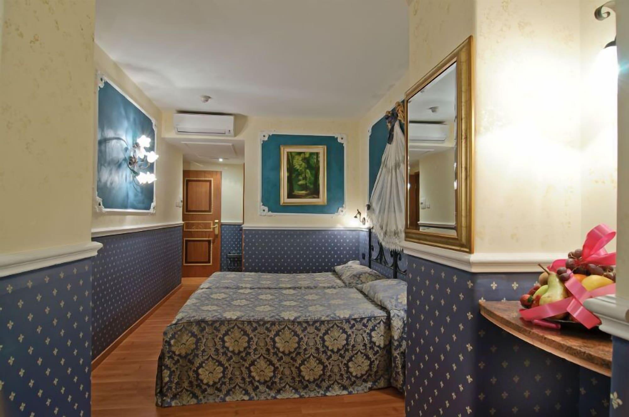 Residenza Antica Roma Hotel Luaran gambar