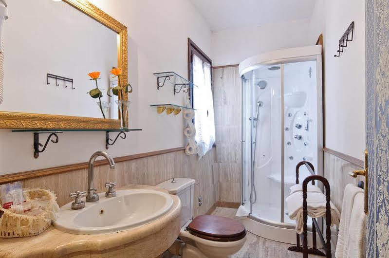 Residenza Antica Roma Hotel Luaran gambar