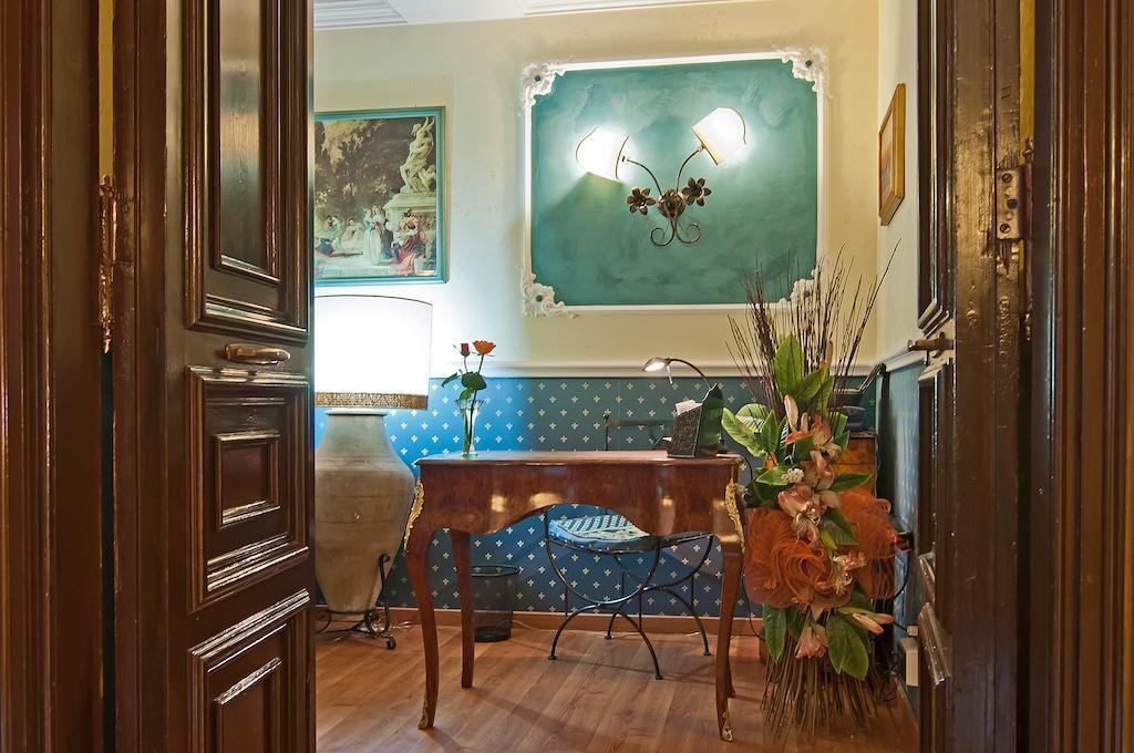 Residenza Antica Roma Hotel Luaran gambar
